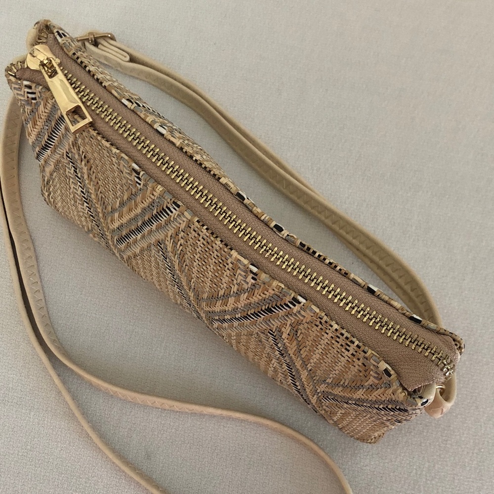 Caroline Hill Woven Crossbody Bag - Picture 11 of 13